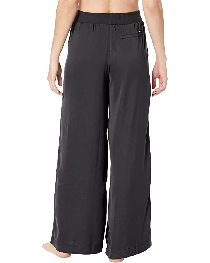 Buy 𧨠Sanctuary Elbow Sleeve Notch PJ | Sleepwear βοΈ 6 Buy 𧨠Sanctuary Elbow Sleeve Notch PJ | Sleepwear βοΈ - Image 6